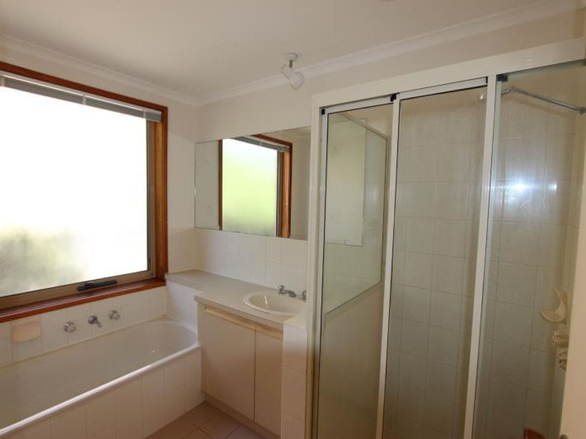 1 / 36 Wandana Drive, Wandana Heights