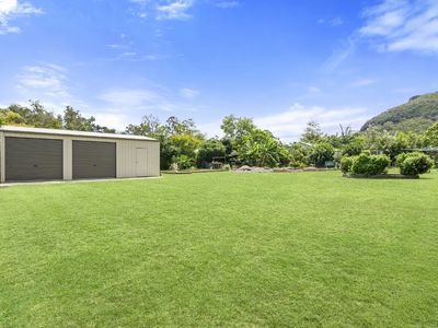 38 Allan Avenue, Glass House Mountains