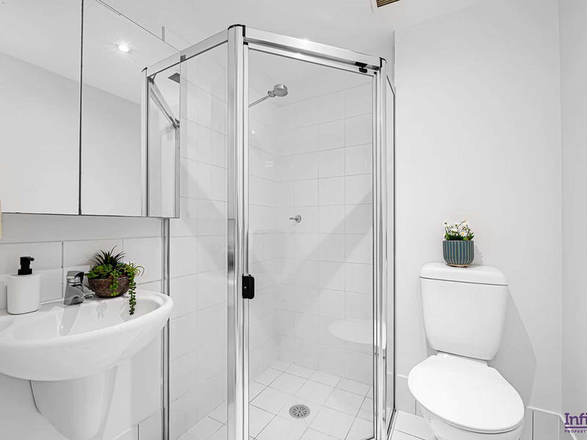 306A / 130 Carillon Avenue, Newtown