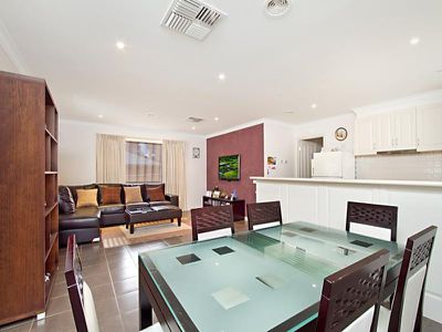 22 Bronze Drive, Kangaroo Flat