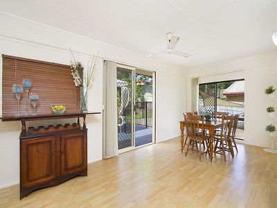 27 Kiewa Drive, Loganholme