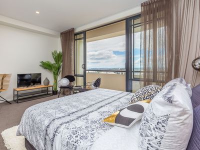 12I / 14 Waterloo Quadrant, City Centre