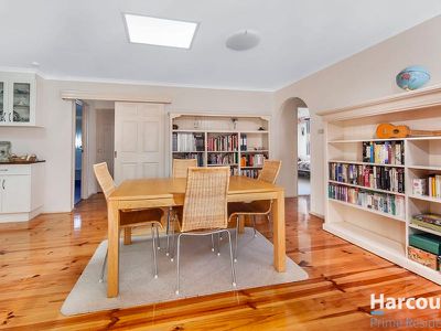 4 Lambie Place, Florey