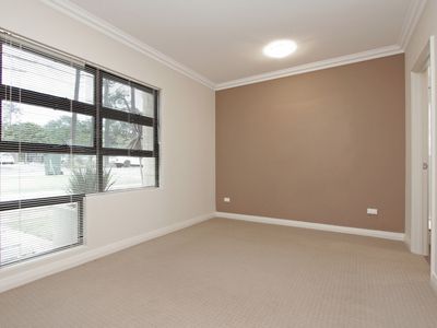 5A Medbury Road, Westminster