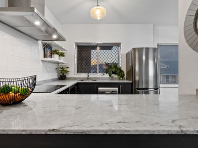9 / 2 Hampton Street, Burswood
