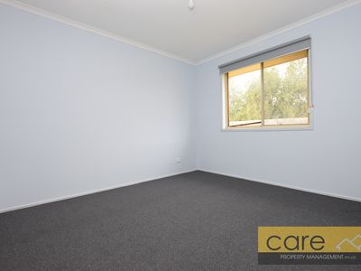 6 MIDDLEHAM CLOSE, Cranbourne West