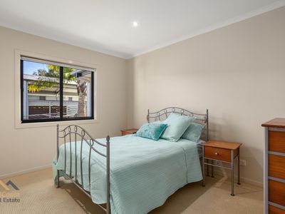 1 / 20 Barber Close, Tallwoods Village