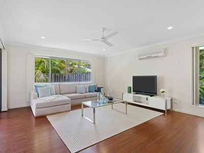 25 Solo Place, Coomera Waters