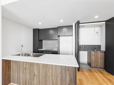 203 / 82 Elmhurst Road , Truganina
