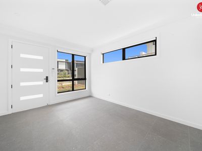 34 Old Glenfield Road, Casula