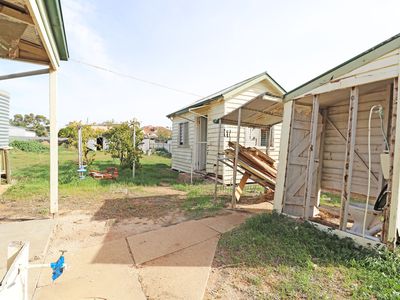 1 Narrow Street, Kerang