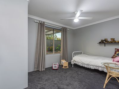 5 Brassie Terrace, Yanchep
