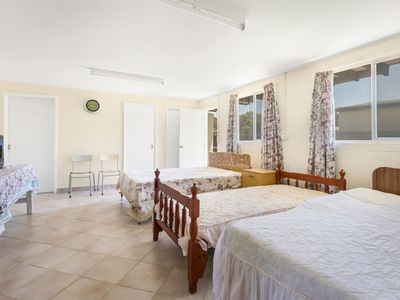 60 South Pacific Crescent, Ulladulla