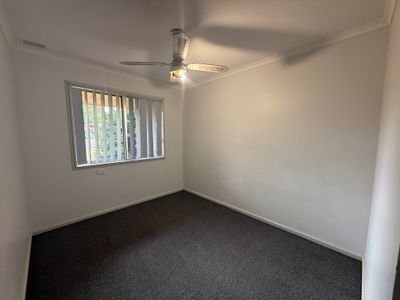 8 Beddoes Avenue, Dubbo