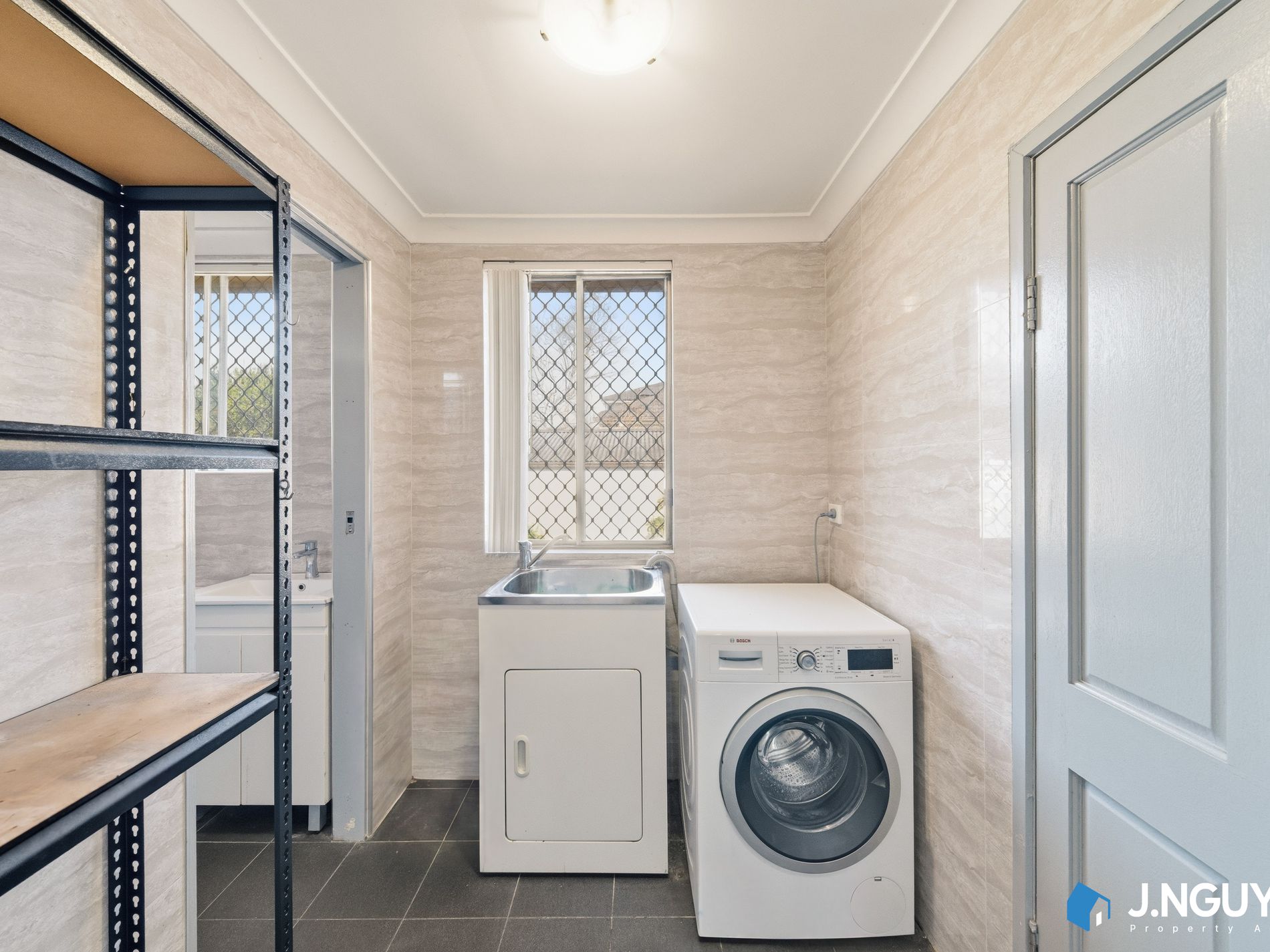14 Kambala Crescent, Fairfield West