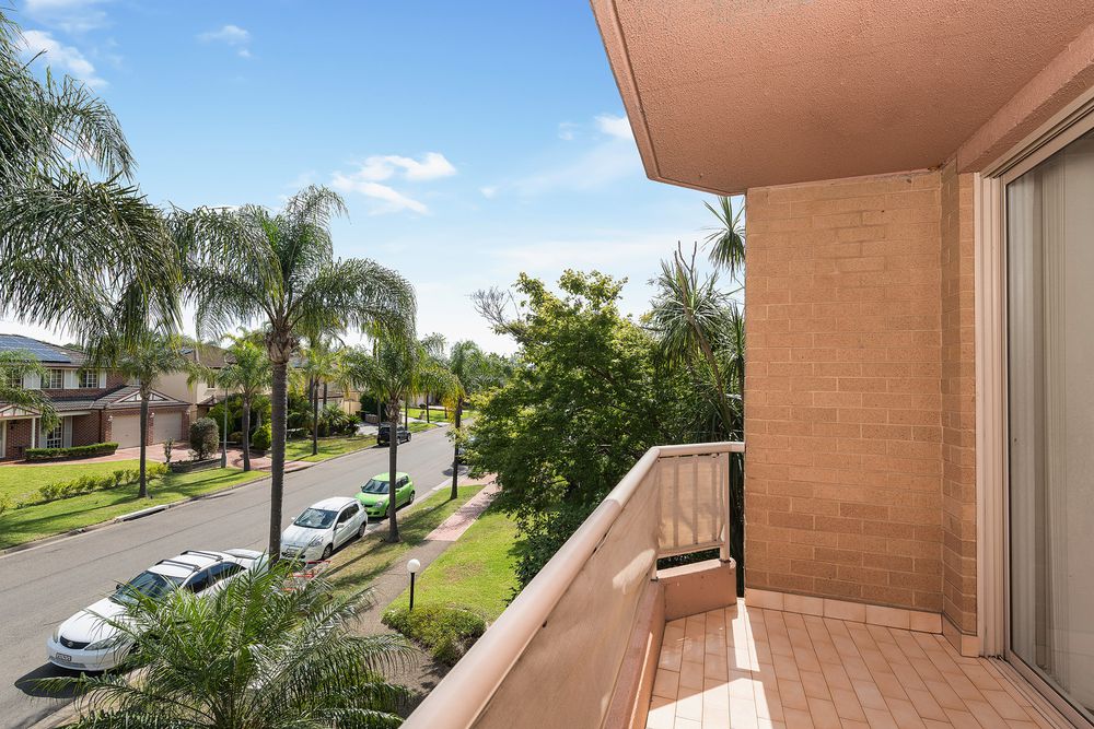17 / 12 Frank Oliveri Drive, Chipping Norton