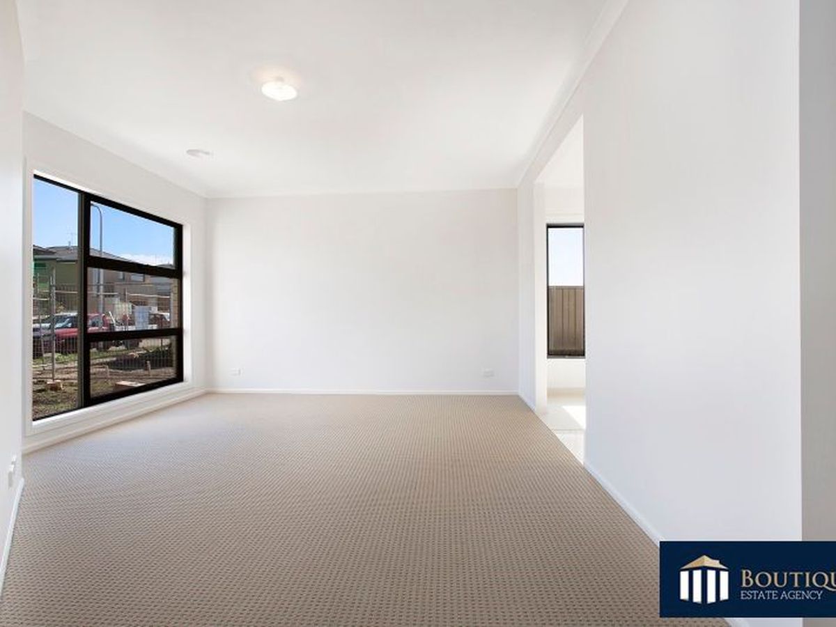 34 Canmore Street, Cranbourne East