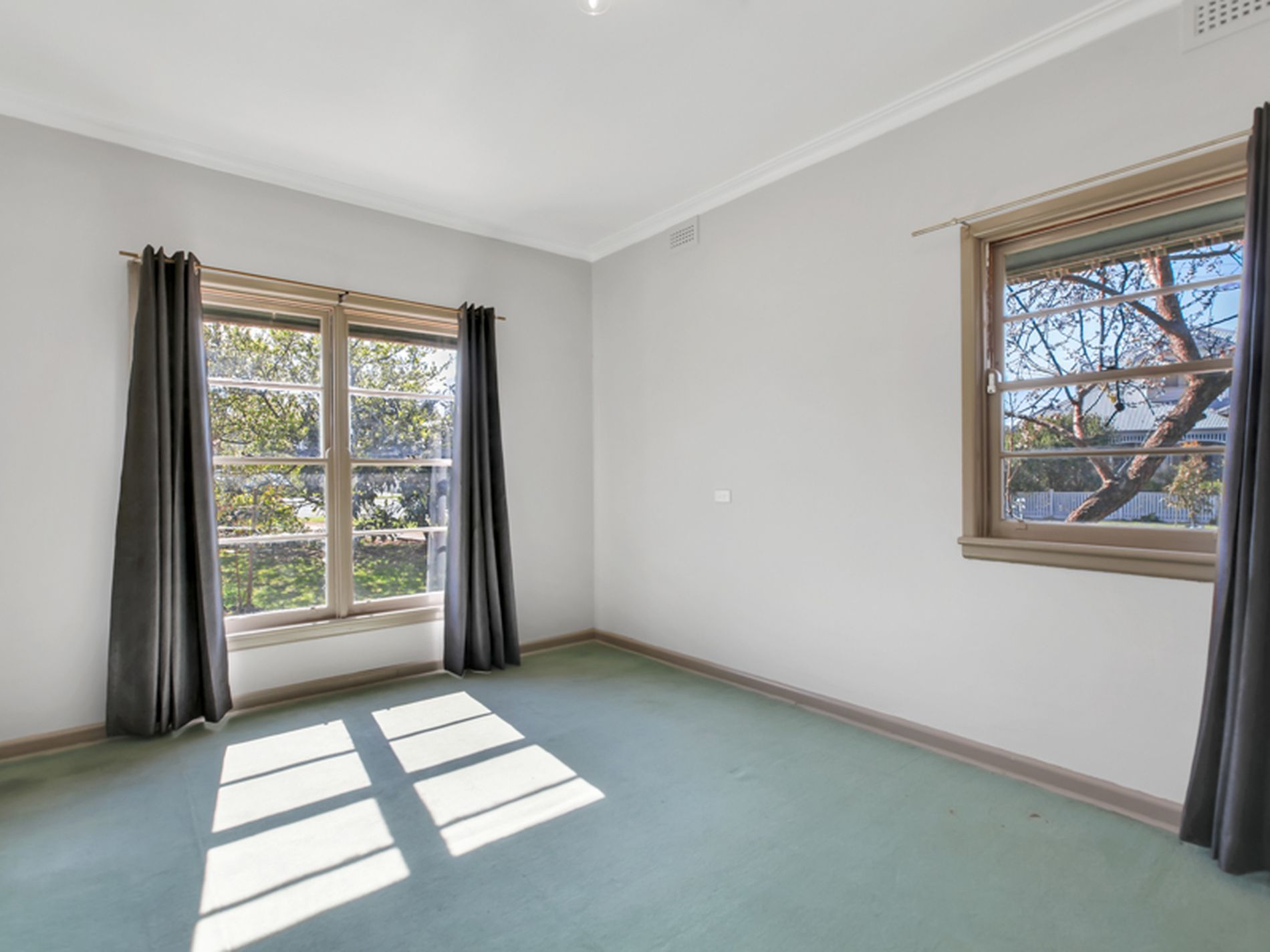 1 Anzac Crescent, Williamstown