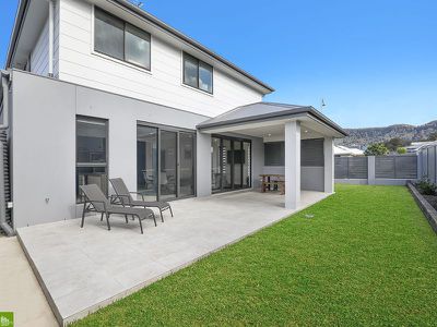 8 Sapphire Road, Kembla Grange