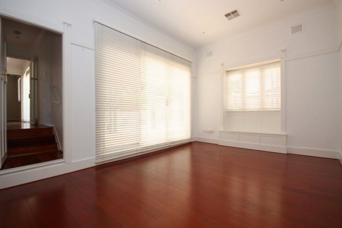 303 Queen Street, Concord West