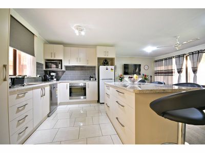 4 / 10 Sturt Circle, Dubbo