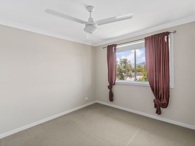 1 / 6 Pinnacle Way, Koonawarra