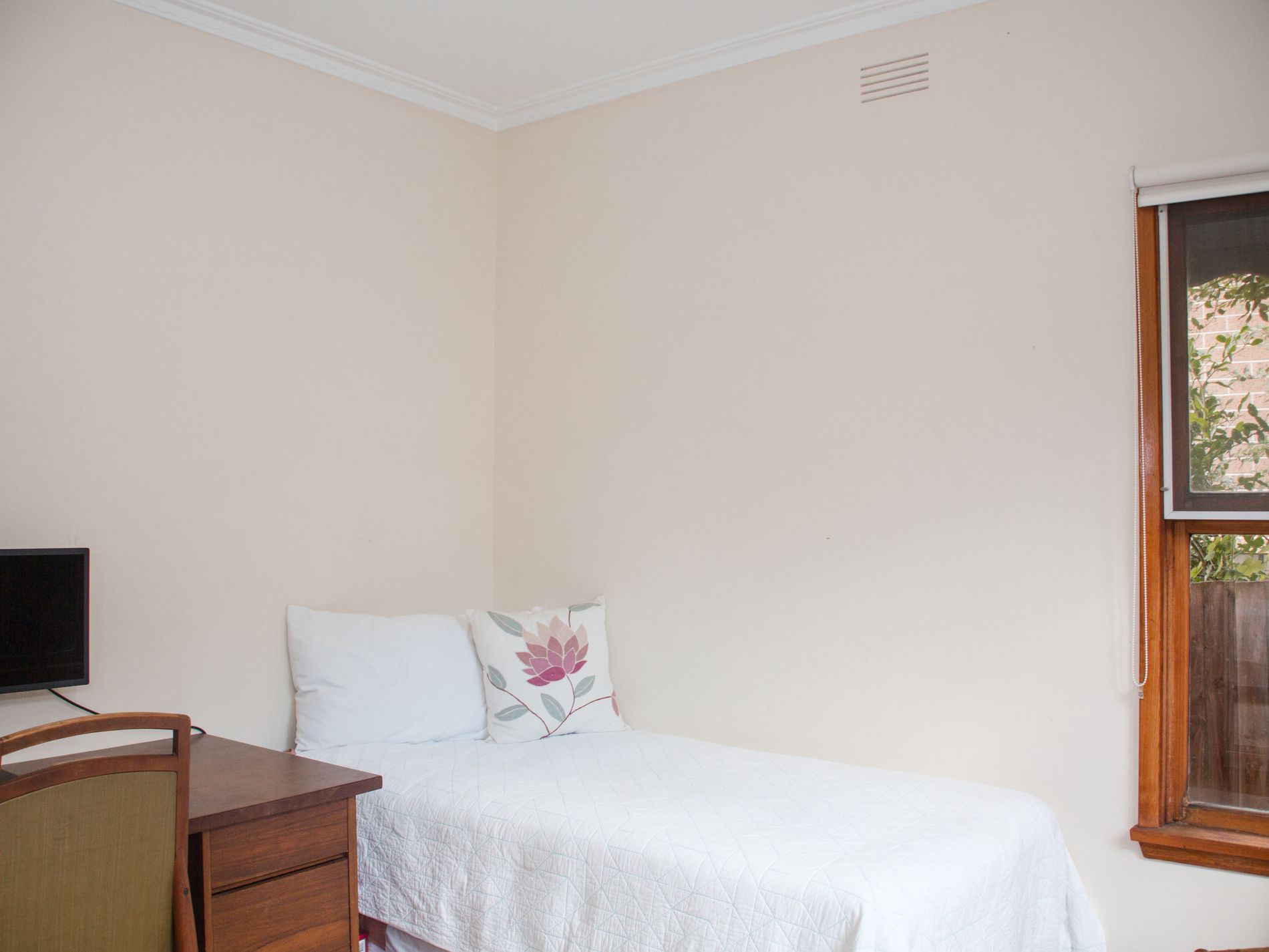 4 Camden Road, Newtown