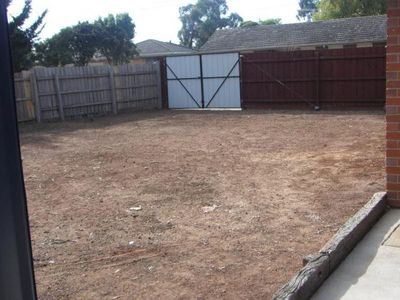 18 Parakeet Road, Werribee