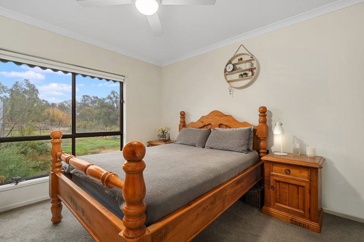 100 Livingstone Street, Avenel