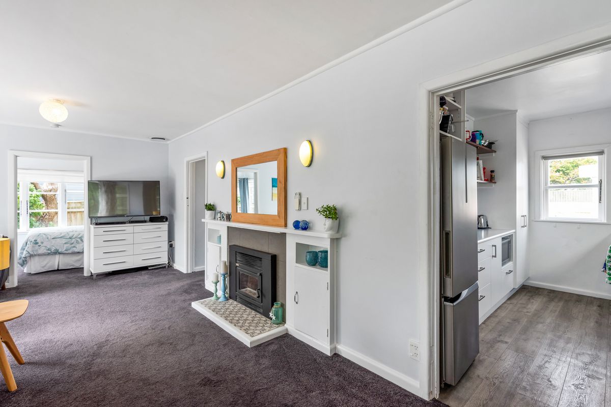 25 Golf Road, Paraparaumu Beach