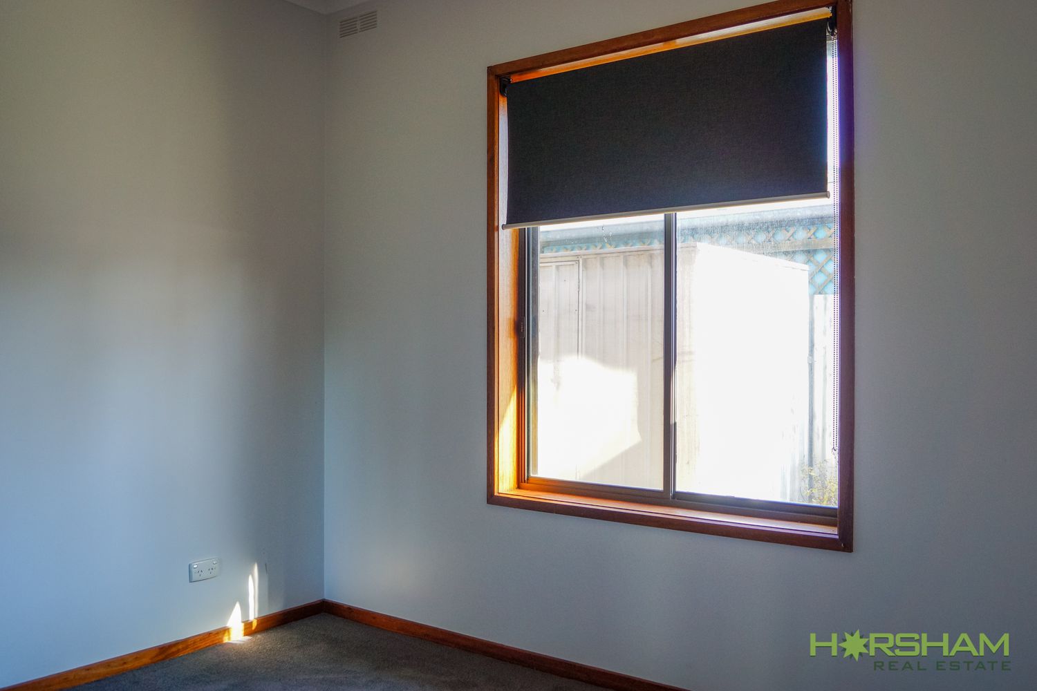 1 / 4 Searle Street, Horsham
