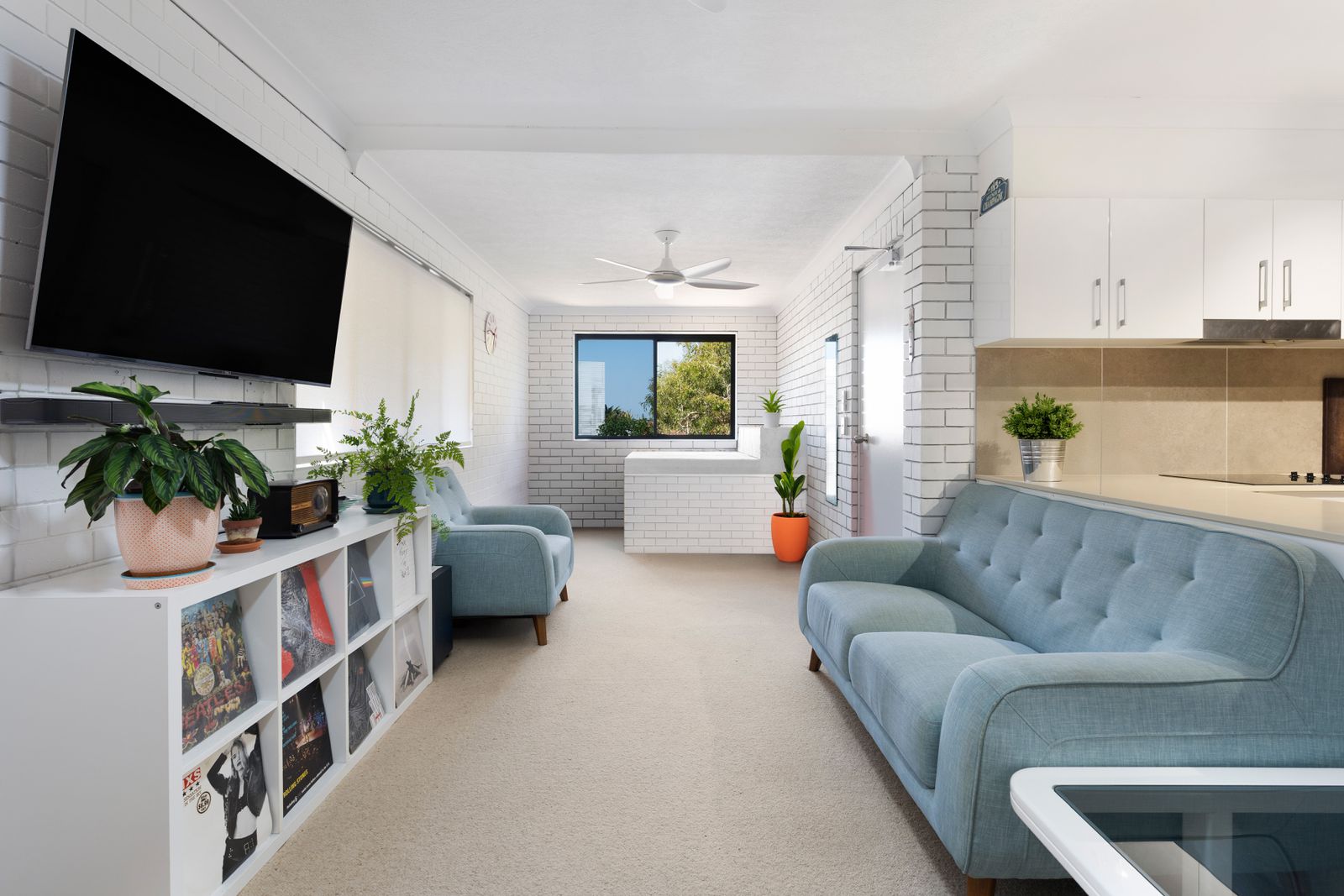 Photo 2 of 13, 2/9 Boorook Street, Buddina
