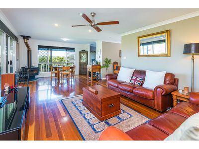 9 Pago Tce, Pacific Pines
