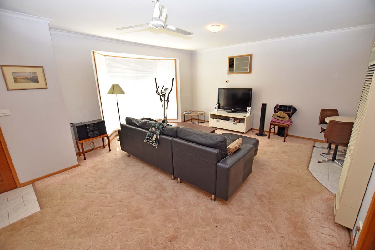 2 / 10 Munro Crescent, Kyabram