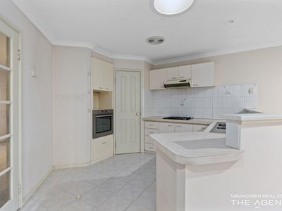 2 / 5 Barker Avenue, Balcatta