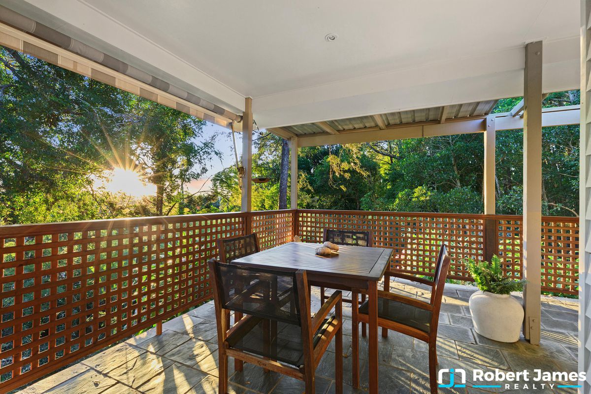 15 Moonare Crescent, Noosa Heads