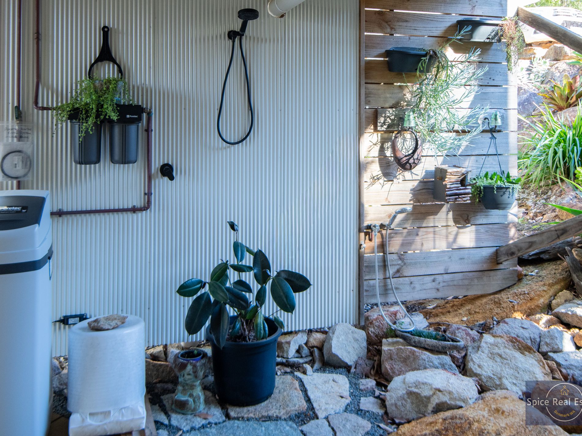 12 Pember Road East, Ocean Beach
