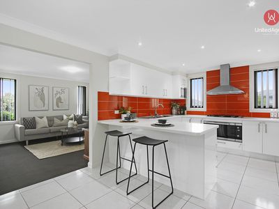 77 Southern Cross Avenue, Middleton Grange