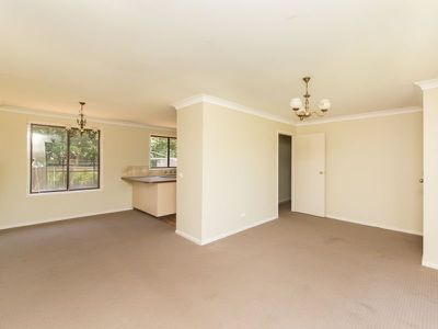 9 Bass Place, Dubbo