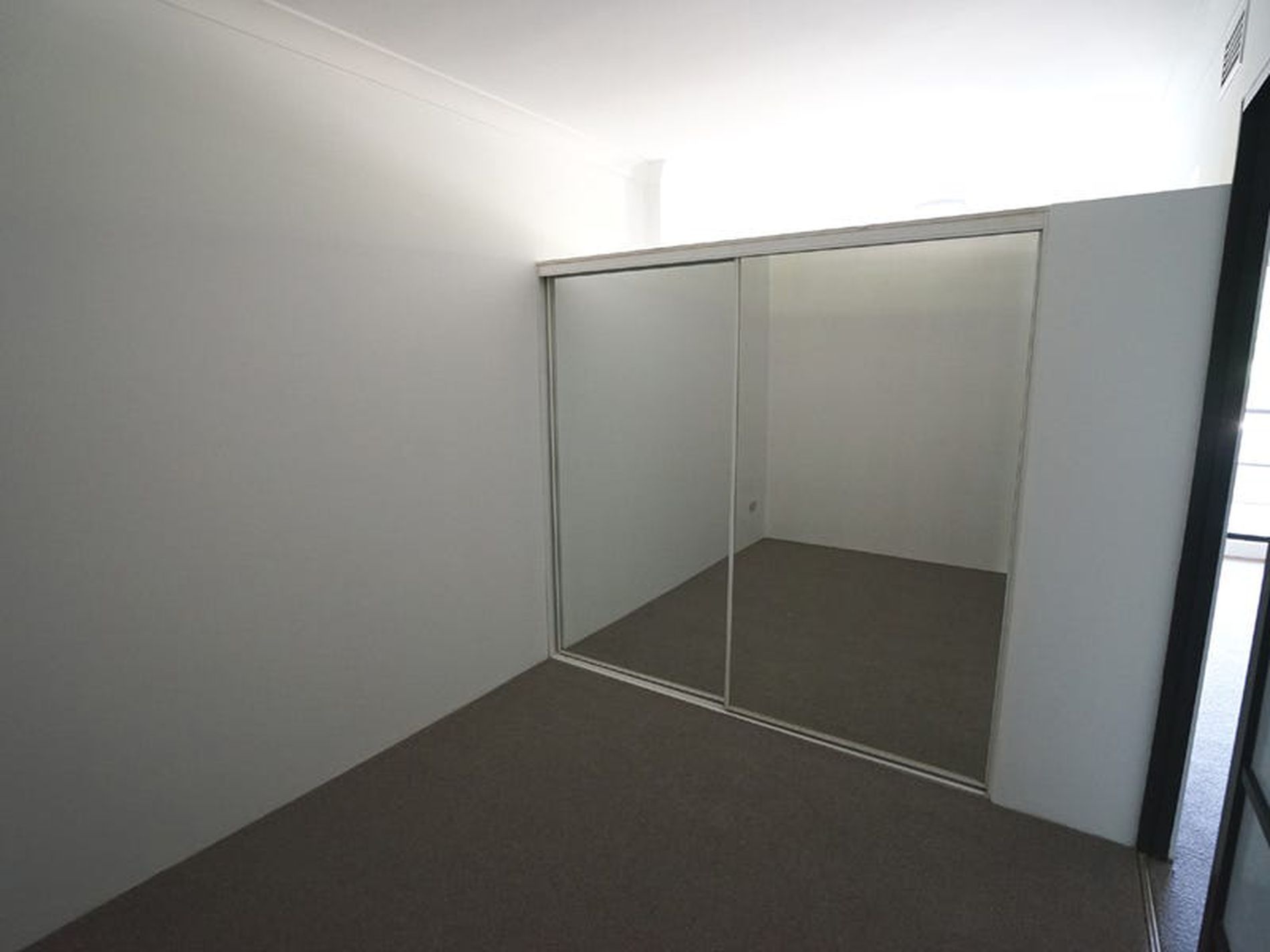 705 / 242 Elizabeth Street, Surry Hills