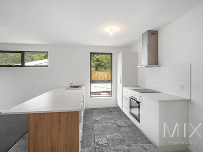 1 / 12 Tarbook Court, Sorell
