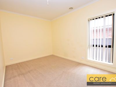 8 Karlson Way, Cranbourne North