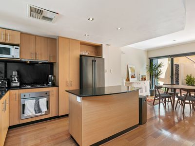 6 Boans Lane, East Perth