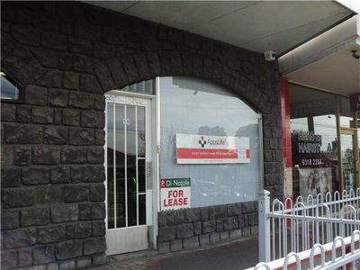 15 Military Road, Avondale Heights