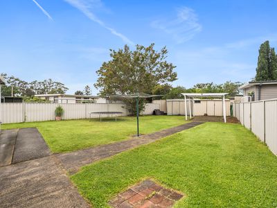 42 Bambil Crescent, Dapto