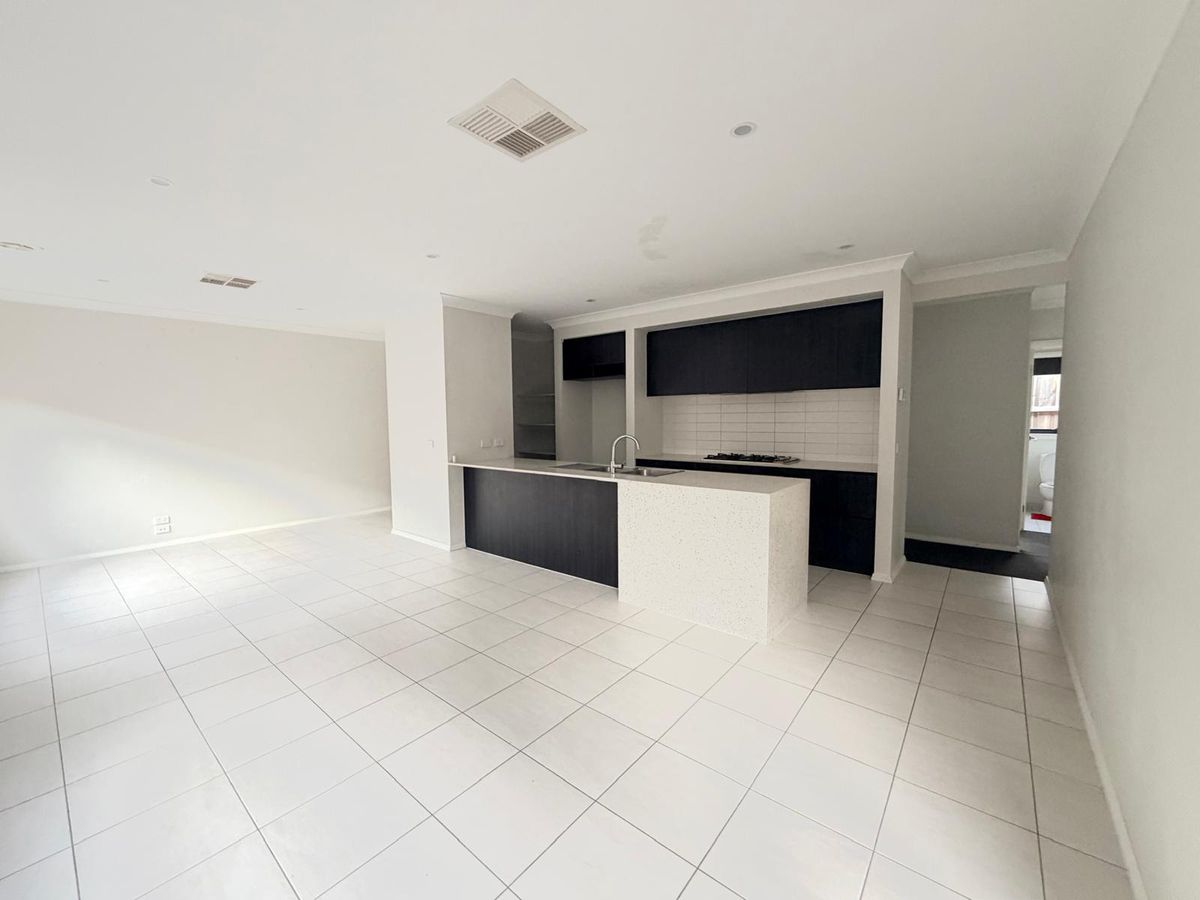 5 Fewster Circuit, Mickleham