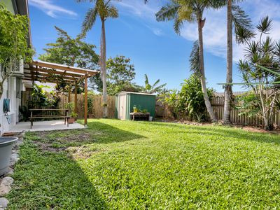 6 / 10 Ireland Crescent, Whitfield