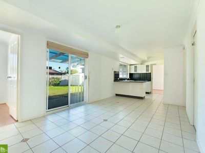 25 Kruger Ave, Windang