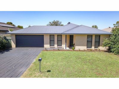 62 Dunheved Circle, Dubbo