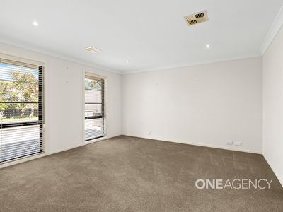 16 Nutans Crest, South Nowra